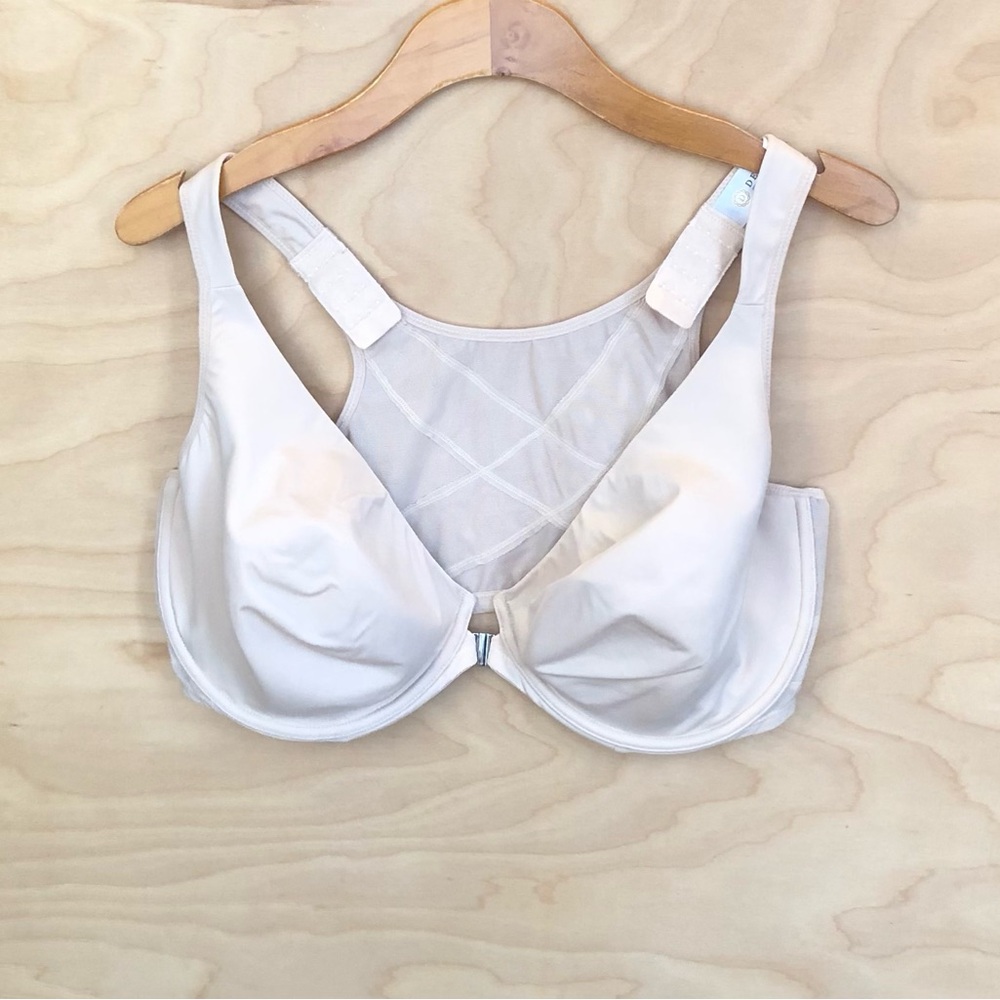 Delimira Front-Closure Underwire Beige Bra Full Cover Wide Straps Women 44D.
